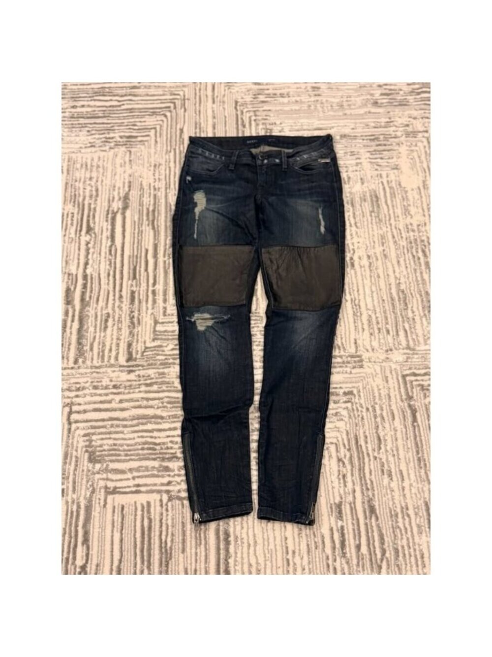 GUESS women's 27" waist blue denim skinny jeans with black leather ankle zippers